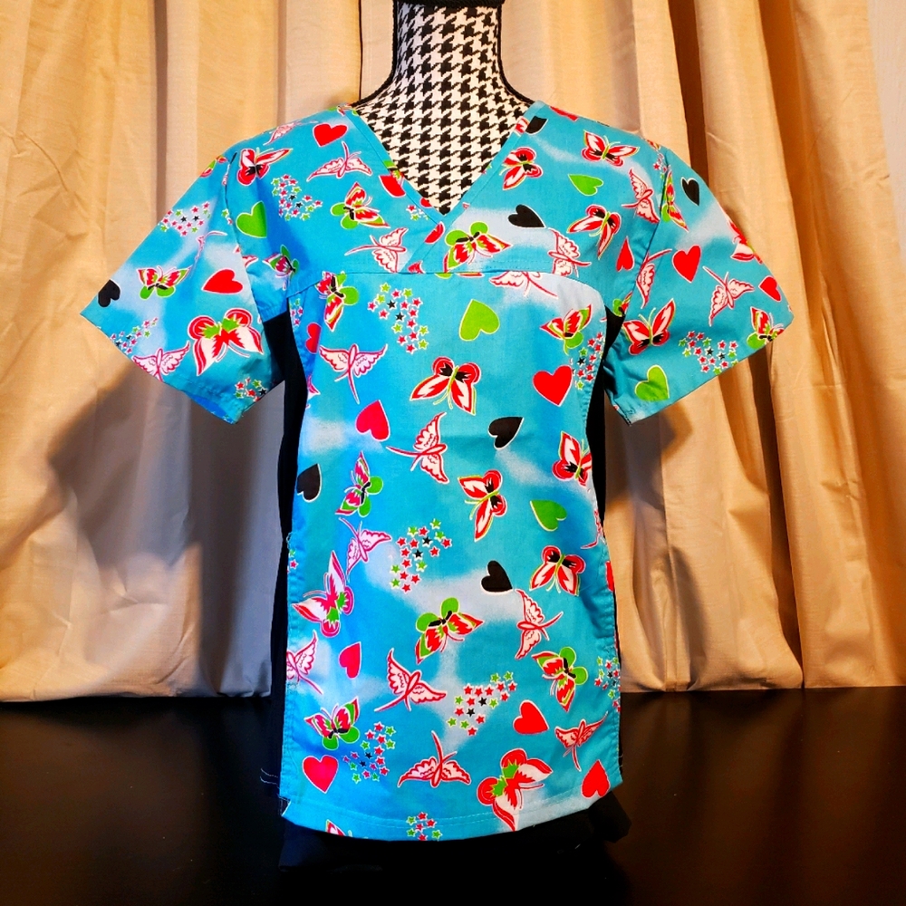 BHU: Nurses Scrub Top.